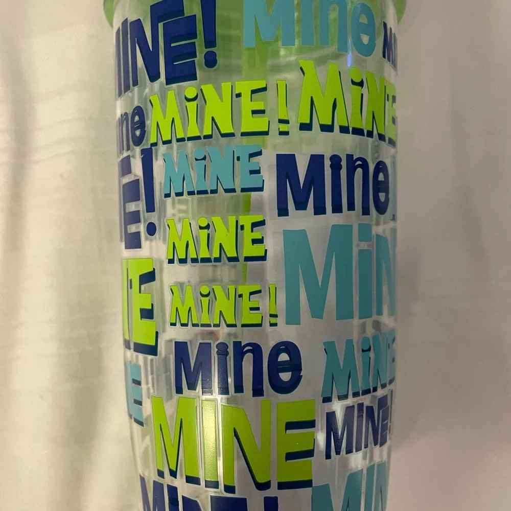NEW Walt Disney Parks Pixar Finding‎ Nemo Seagulls Mine Mine Tumbler Cup w Straw